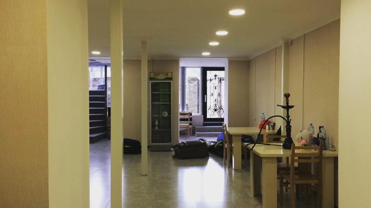 Blossom hostel Tbilisi Eksteriør bilde