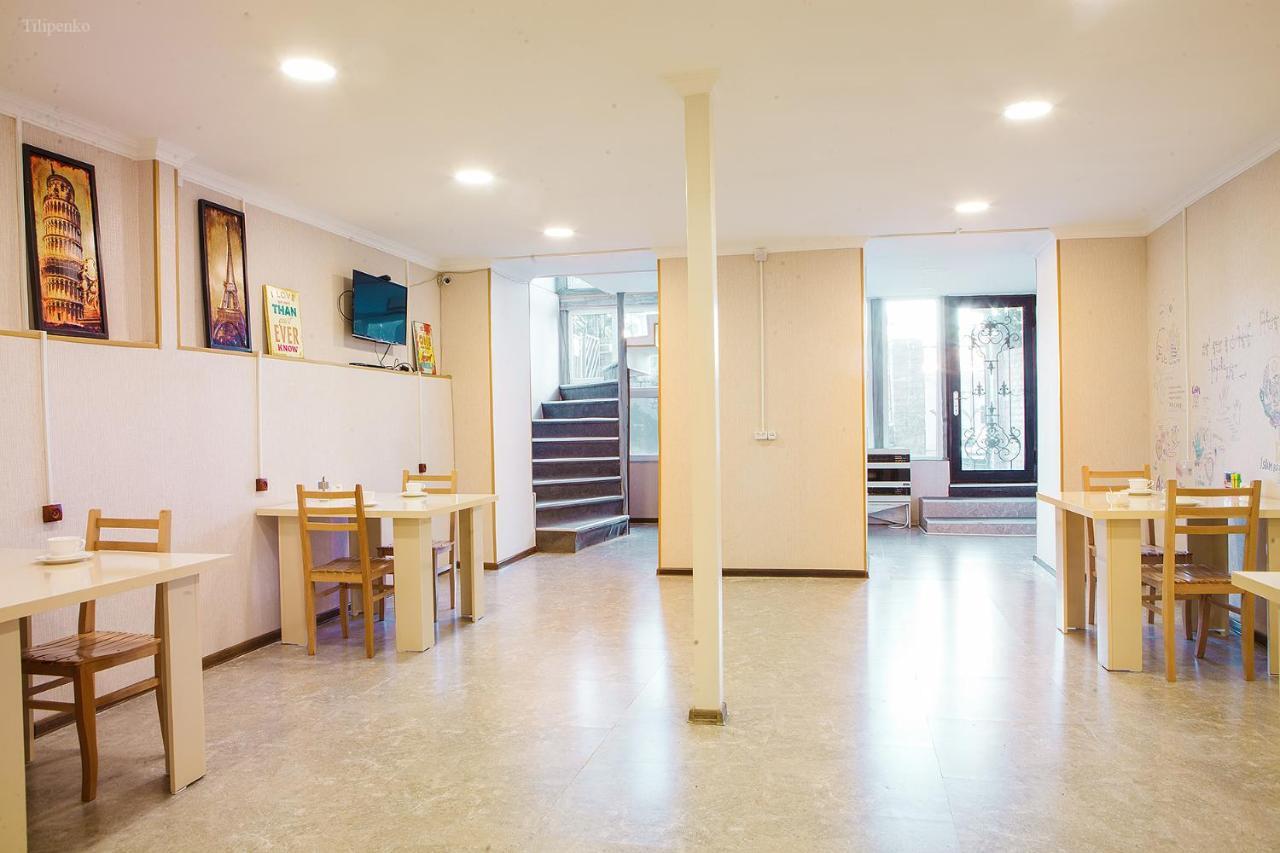Blossom hostel Tbilisi Eksteriør bilde